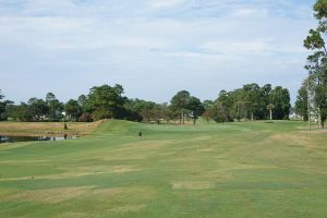 Pine Lakes 6th Approach